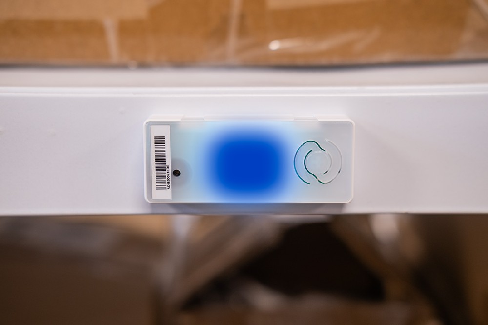 Magnetic lighting tag